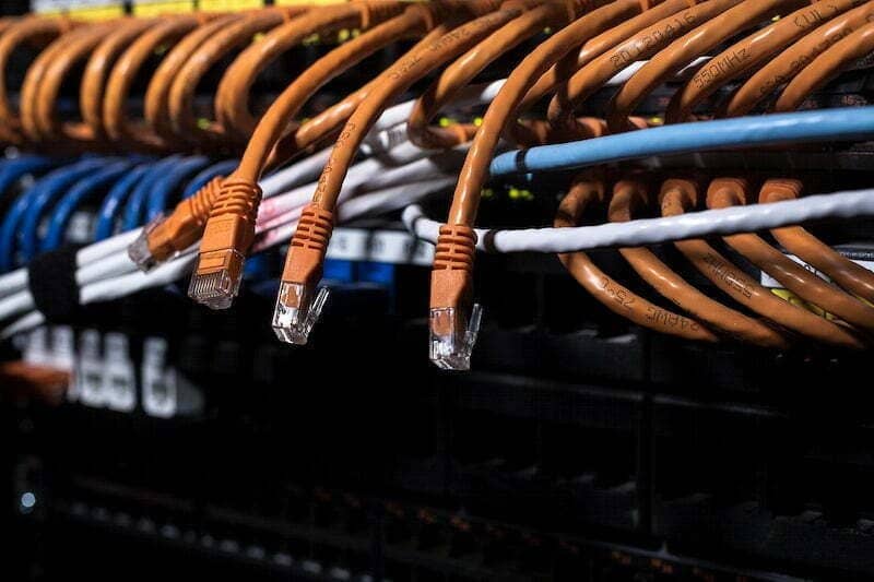 What is Networking Cable ? (network communication media) Searchingit.in